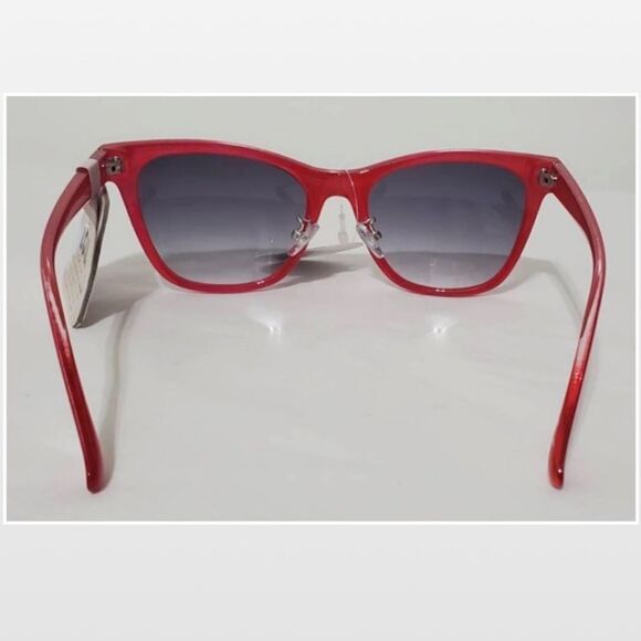 New Foster Grant Sunglasses Ladies OS Red Cat Eye NWT - Picture 11 of 16